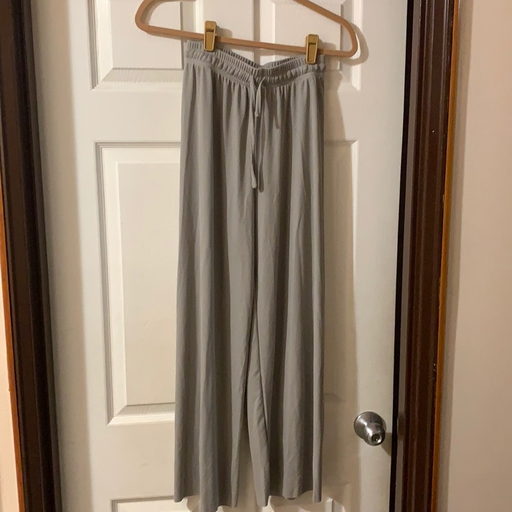 SHEIN FLOWY WIDE LEG PANT